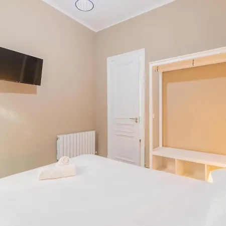 Riverside Old Town By Next Stop *