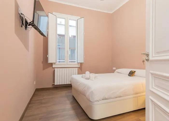 Riverside Old Town By Next Stop *